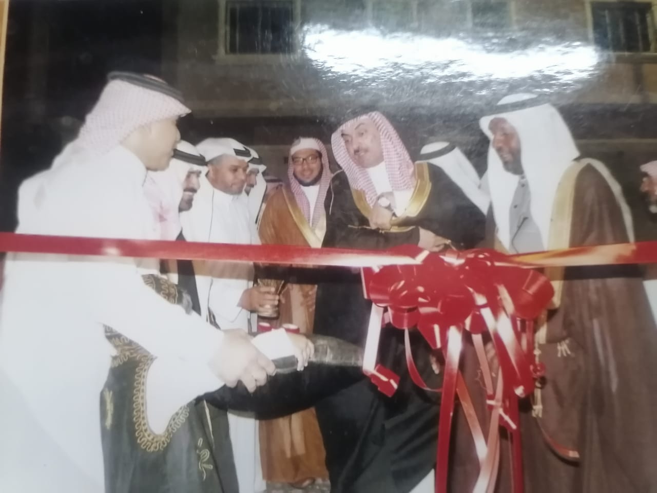 صور افتتاح المتحف على يد الأمير عبدالعزيز بن محمد بن فهد بن جلوي آل سعود